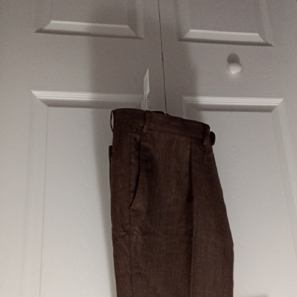 Brown Dress Pants with Classic Straight-Leg Cut
